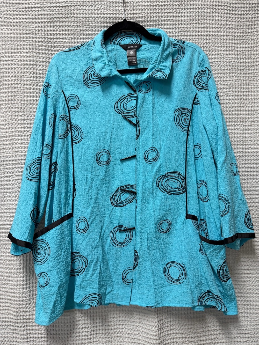 Ali Miles Blue and Black Crinkled Kimono Style Button Up 3/4 Sleeve Shirt